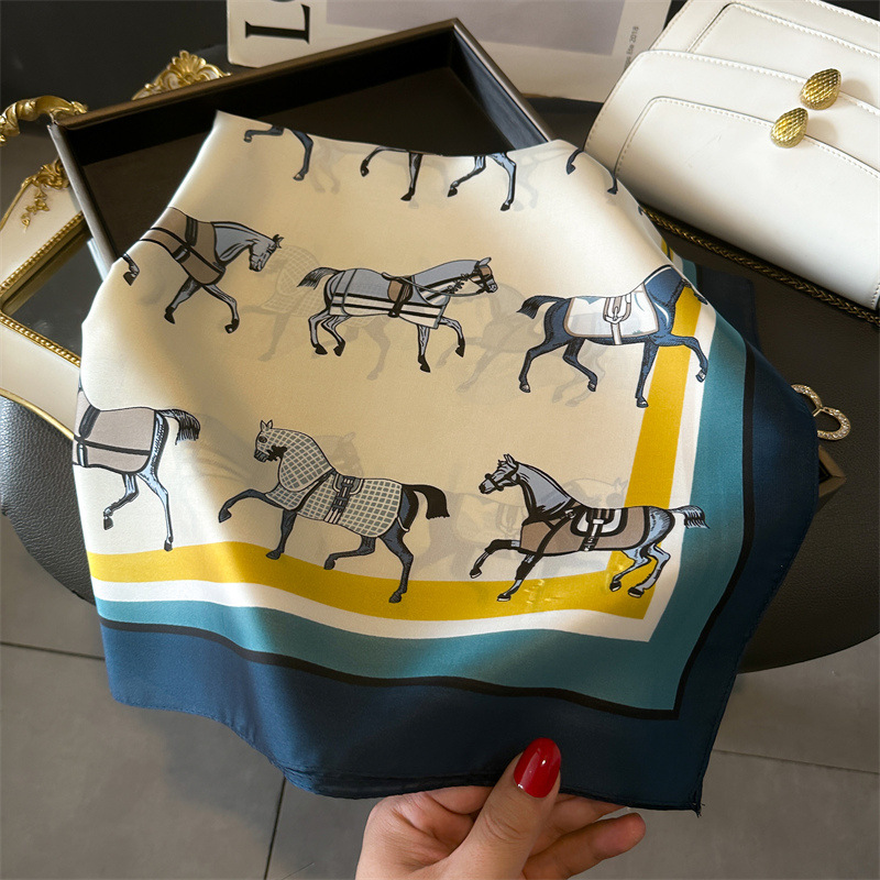 Luxury Brand 2026 Horse Print  - đánh giá và giá Luxury Skincare Headband